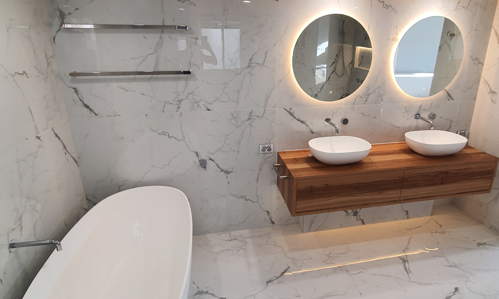 Trends and Timelessness: Navigating Design Choices in Your Bathroom Remodel