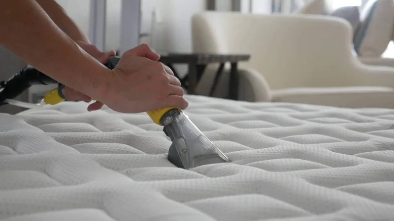 What Benefits Come with Professional Mattress Removal?